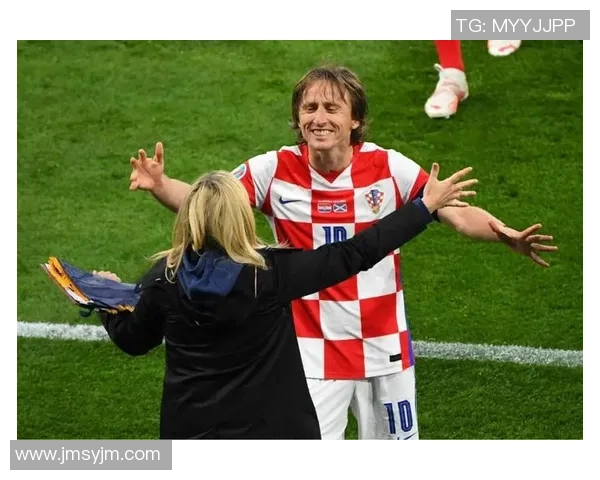 朝鲜与嫩巴黎激战正酣精彩比赛直播全程回顾与分析